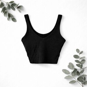 Gilly Hicks XS Black Cropped Sleeveless Top